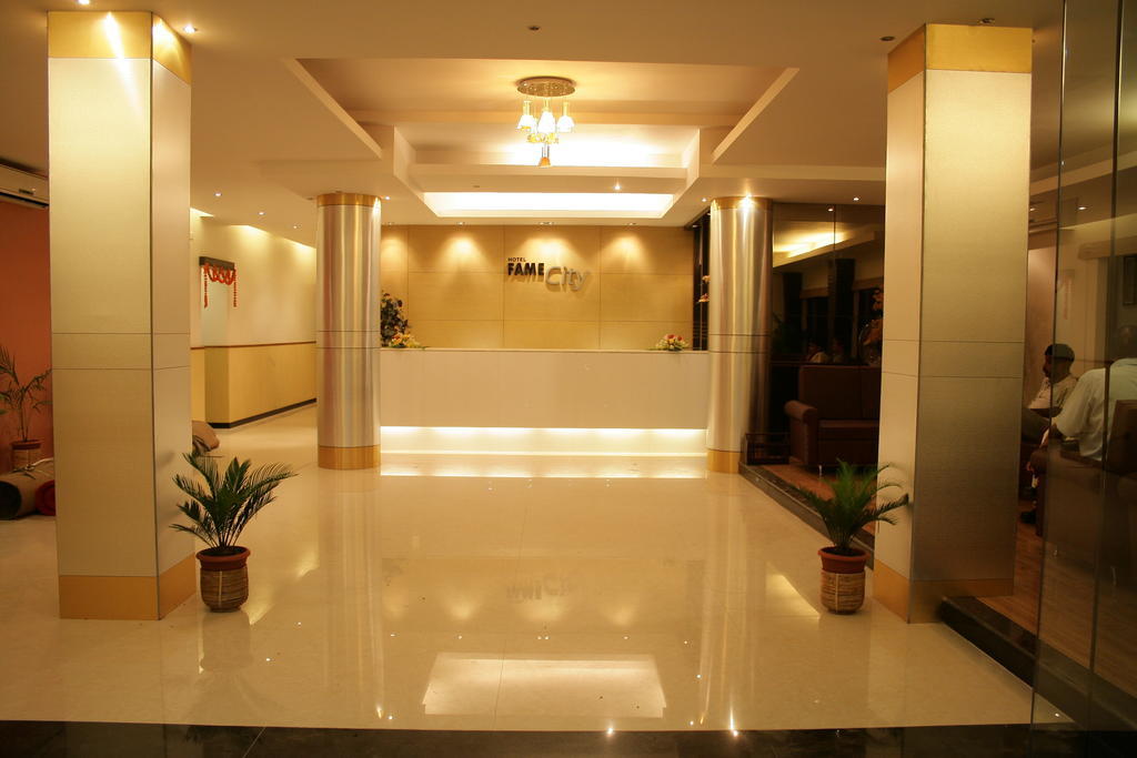 Hotel Fame City Gauháti Kültér fotó