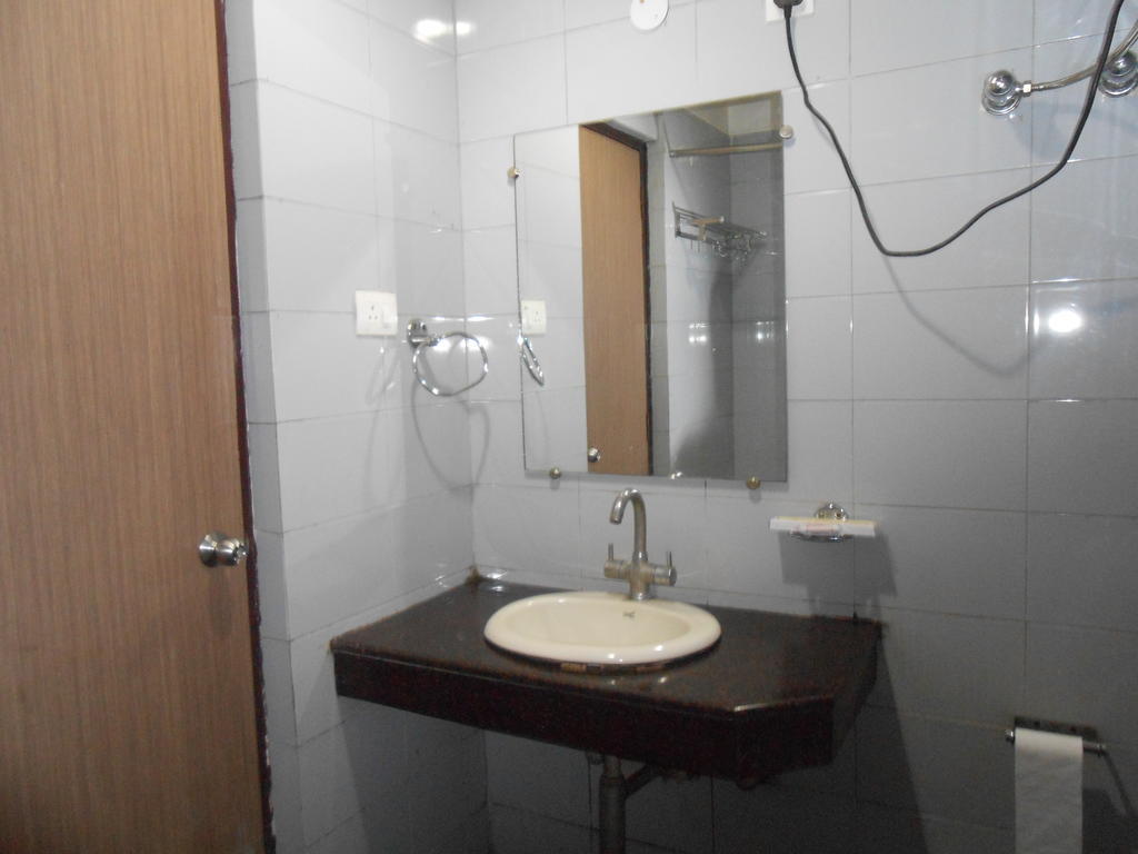 Hotel Fame City Gauháti Szoba fotó